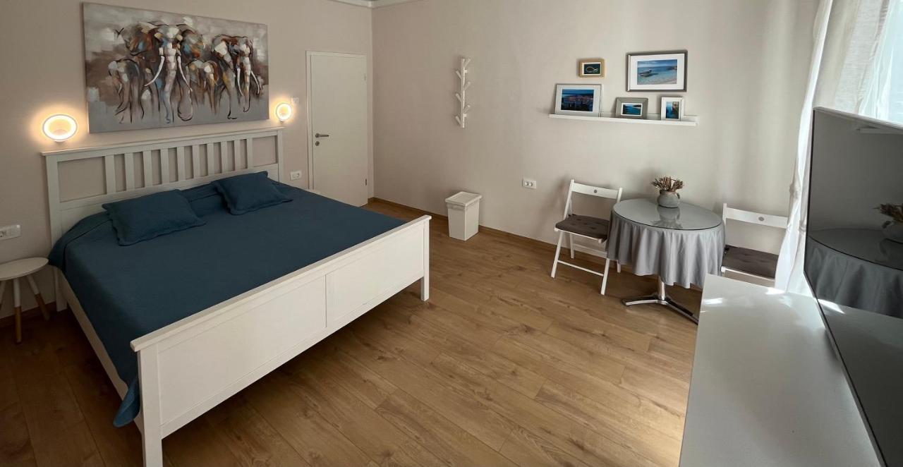 Check In Apartman Póla